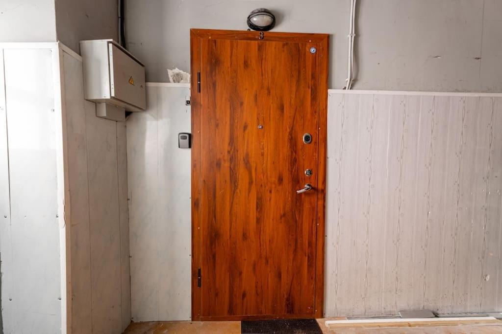 Modern Flat In Old Town Kaunas - Free Parking & Self Check-In Exterior foto